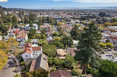 View/Area - 2605 Hilgard Ave, Berkeley, CA 94709 photo 7 of 18