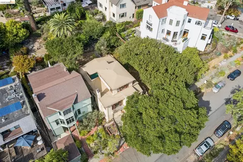 View/Area - 2605 Hilgard Ave, Berkeley, CA 94709 photo 1 of 18
