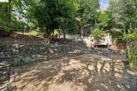 Exterior - 2605 Hilgard Ave, Berkeley, CA 94709 photo 8 of 12
