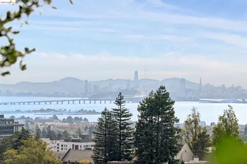 View/Area - 2605 Hilgard Ave, Berkeley, CA 94709 photo 17 of 18
