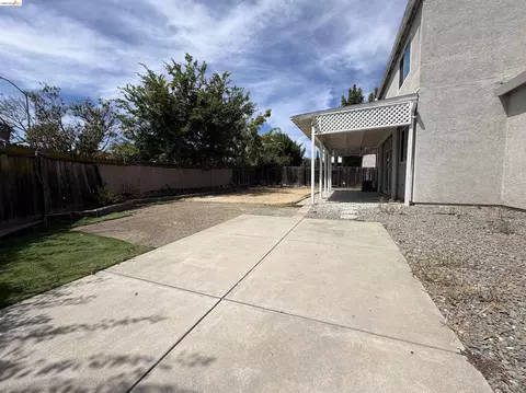 Exterior - 336 Lakespring Pl, Oakley, CA 94561 photo 5 of 6