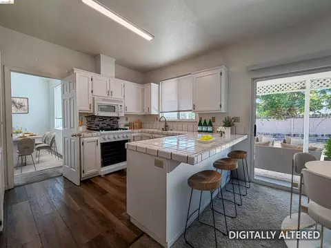 Kitchen - 336 Lakespring Pl, Oakley, CA 94561 photo 2 of 2