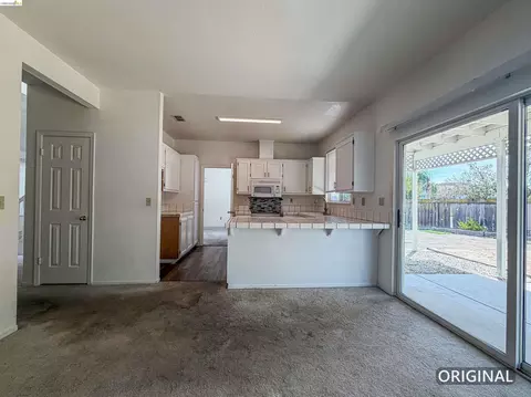 Living - 336 Lakespring Pl, Oakley, CA 94561 photo 5 of 5