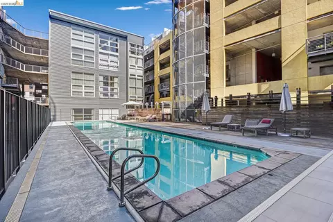 Exterior - 311 Oak St #842, Oakland, CA 94607 photo 4 of 4