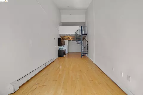 Living - 311 Oak St #842, Oakland, CA 94607 photo 5 of 6