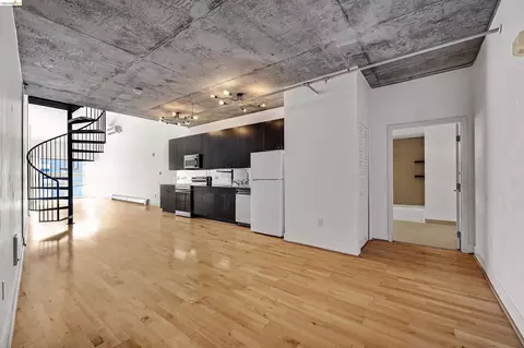 Living - 311 Oak St #842, Oakland, CA 94607 photo 1 of 6