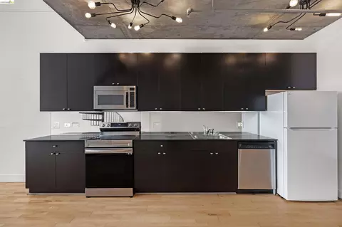 Kitchen - 311 Oak St #842, Oakland, CA 94607 photo 1 of 3