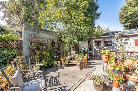 Exterior - 3048 Halcyon Ct, Berkeley, CA 94705 photo 4 of 7
