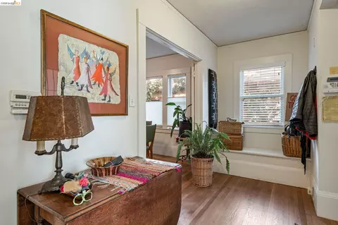Entry Way - 3048 Halcyon Ct, Berkeley, CA 94705 photo 3 of 3