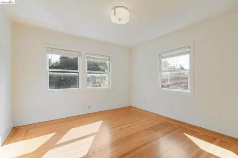Bedroom - 3048 Halcyon Ct, Berkeley, CA 94705 photo 2 of 3