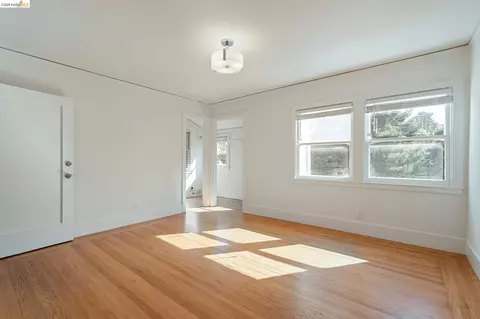 Living - 3048 Halcyon Ct, Berkeley, CA 94705 photo 1 of 1
