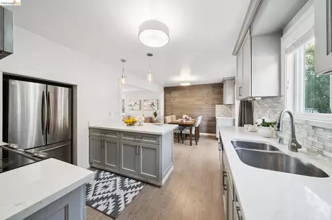 Kitchen - 2121 166th Ave, San Leandro, CA 94578 photo 10 of 10
