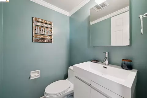 Bath - 2121 166th Ave, San Leandro, CA 94578 photo 7 of 7