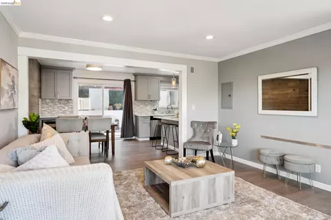 Living - 2121 166th Ave, San Leandro, CA 94578 photo 3 of 16