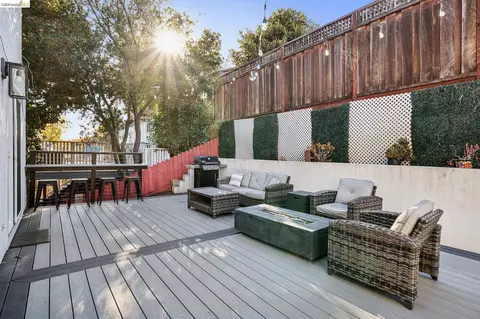 Exterior - 2121 166th Ave, San Leandro, CA 94578 photo 5 of 8
