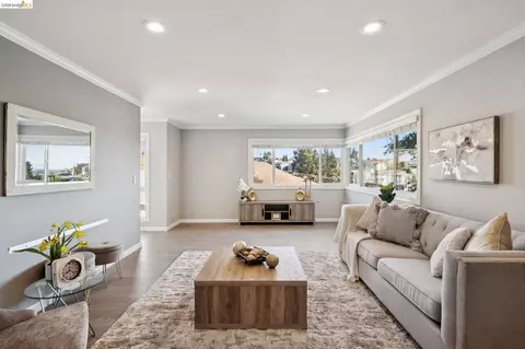 Living - 2121 166th Ave, San Leandro, CA 94578 photo 4 of 16