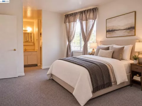 Bedroom - 38 Kelloch Ave, San Francisco, CA 94134 photo 2 of 4