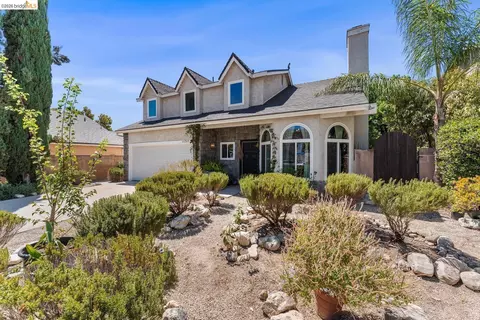 11707 Garrick Ave, Sylmar, CA 91342