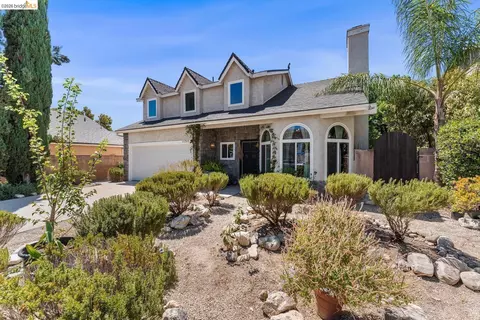 11707 Garrick Ave, Sylmar, CA 91342
