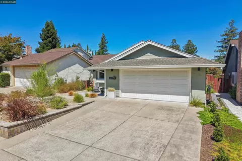 Exterior - 4893 Shadowfalls Dr, Martinez, CA 94553 photo 12 of 15