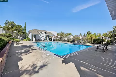 Exterior - 4893 Shadowfalls Dr, Martinez, CA 94553 photo 14 of 15