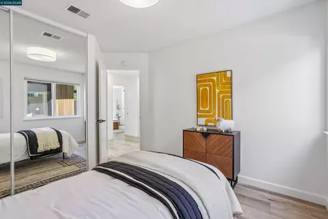 Bedroom - 4893 Shadowfalls Dr, Martinez, CA 94553 photo 7 of 11
