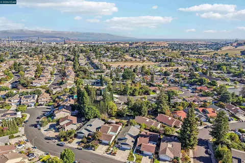 View/Area - 4893 Shadowfalls Dr, Martinez, CA 94553 photo 5 of 6