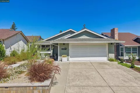Exterior - 4893 Shadowfalls Dr, Martinez, CA 94553 photo 3 of 15