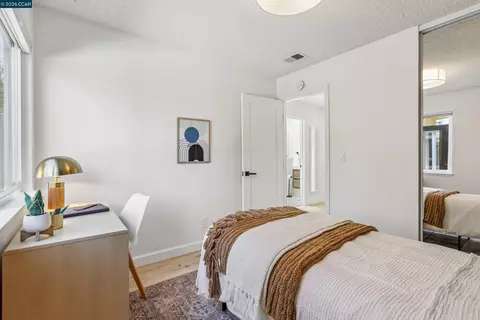 Bedroom - 4893 Shadowfalls Dr, Martinez, CA 94553 photo 3 of 11