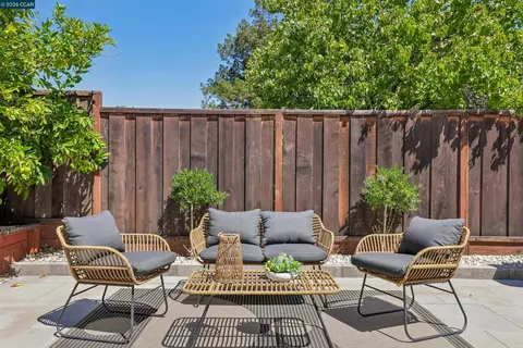 Exterior - 4893 Shadowfalls Dr, Martinez, CA 94553 photo 10 of 15
