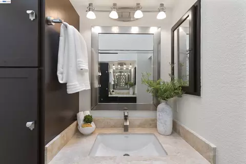 Bath - 7722 Chantilly Dr, Dublin, CA 94568 photo 5 of 6
