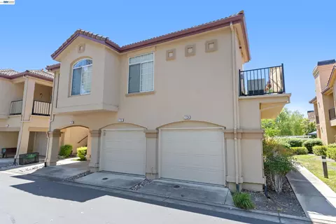Exterior - 7722 Chantilly Dr, Dublin, CA 94568 photo 5 of 11