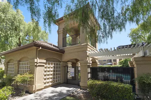 Exterior - 7722 Chantilly Dr, Dublin, CA 94568 photo 6 of 11