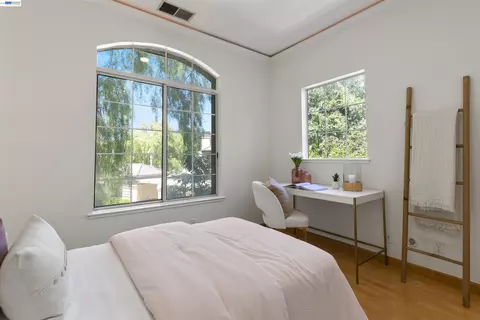 Bedroom - 7722 Chantilly Dr, Dublin, CA 94568 photo 7 of 12