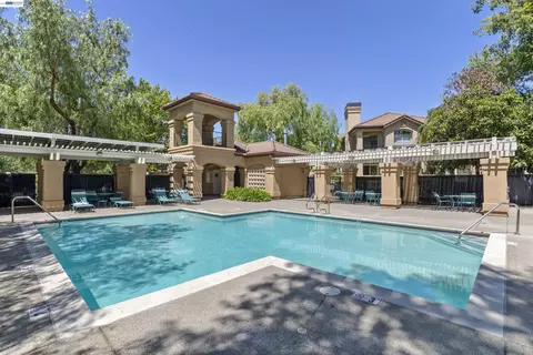 Exterior - 7722 Chantilly Dr, Dublin, CA 94568 photo 7 of 11