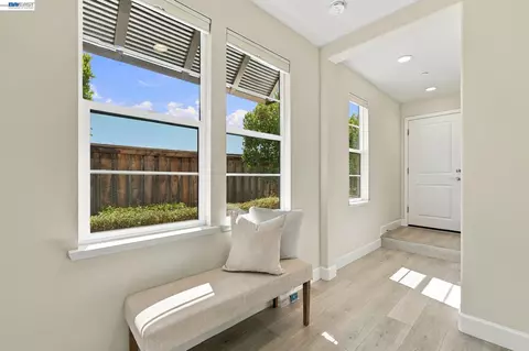 Entry Way - 37508 Zephyr Ter, Fremont, CA 94536 photo 1 of 3
