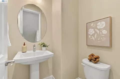 Bath - 37508 Zephyr Ter, Fremont, CA 94536 photo 1 of 5
