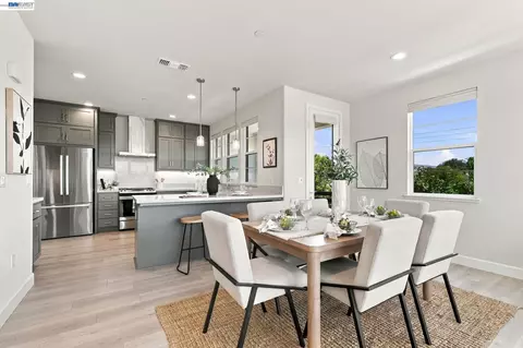Dining - 37508 Zephyr Ter, Fremont, CA 94536 photo 1 of 3