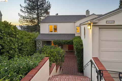 5235 Harbord Dr, Oakland, CA 94618
