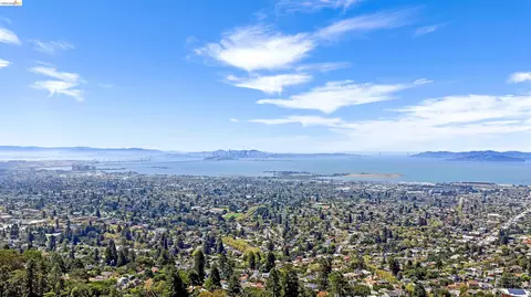 View/Area - 935 Grizzly Peak Blvd, Berkeley, CA 94708 photo 5 of 10