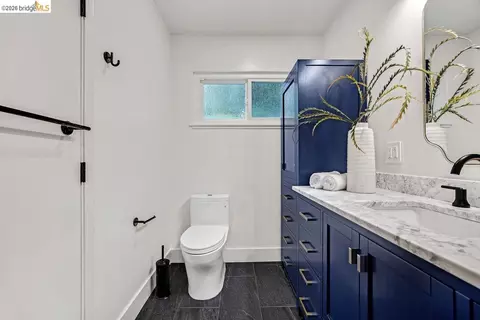 Bath - 935 Grizzly Peak Blvd, Berkeley, CA 94708 photo 7 of 7