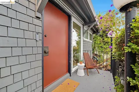 Exterior - 935 Grizzly Peak Blvd, Berkeley, CA 94708 photo 3 of 12