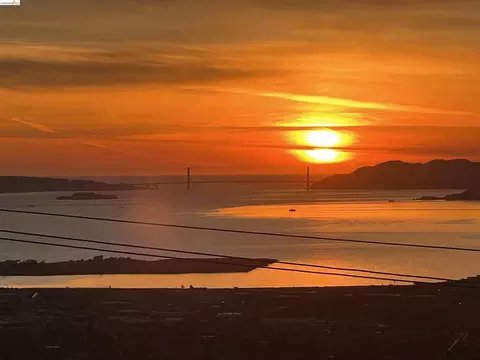 View/Area - 935 Grizzly Peak Blvd, Berkeley, CA 94708 photo 9 of 10