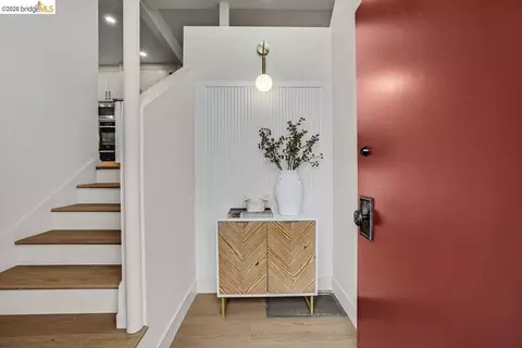Entry Way - 935 Grizzly Peak Blvd, Berkeley, CA 94708 photo 1 of 3
