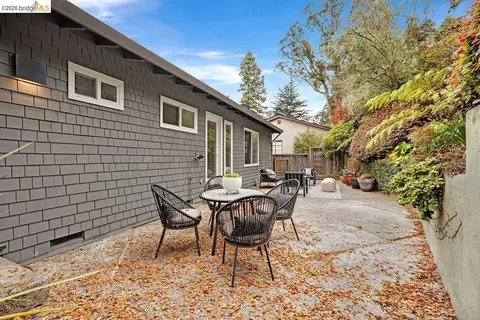 Exterior - 935 Grizzly Peak Blvd, Berkeley, CA 94708 photo 10 of 12