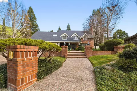 Exterior - 28 Harrington Rd, Moraga, CA 94556 photo 7 of 26