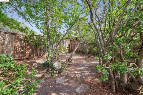 Exterior - 2144 Oregon St, Berkeley, CA 94705 photo 9 of 11