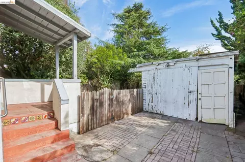 Exterior - 2144 Oregon St, Berkeley, CA 94705 photo 3 of 11