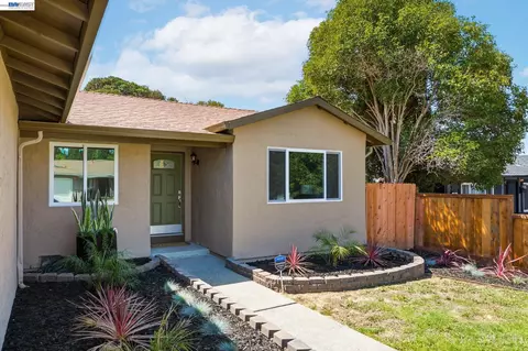Exterior - 113 De Paul Dr, Vallejo, CA 94589 photo 2 of 7
