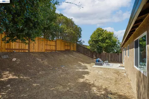 Exterior - 113 De Paul Dr, Vallejo, CA 94589 photo 7 of 7